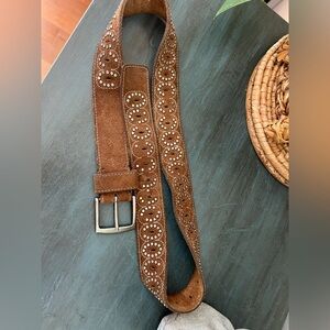 American Eagle genuine leather belt with silver color studs.